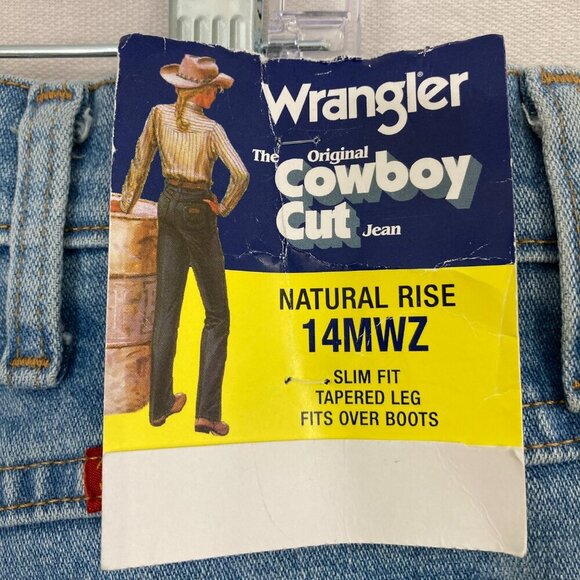 New Wrangler Women's The Original Cowboy Cut Tapered Leg Slim Fit Jeans size 34 - Picture 1 of 11